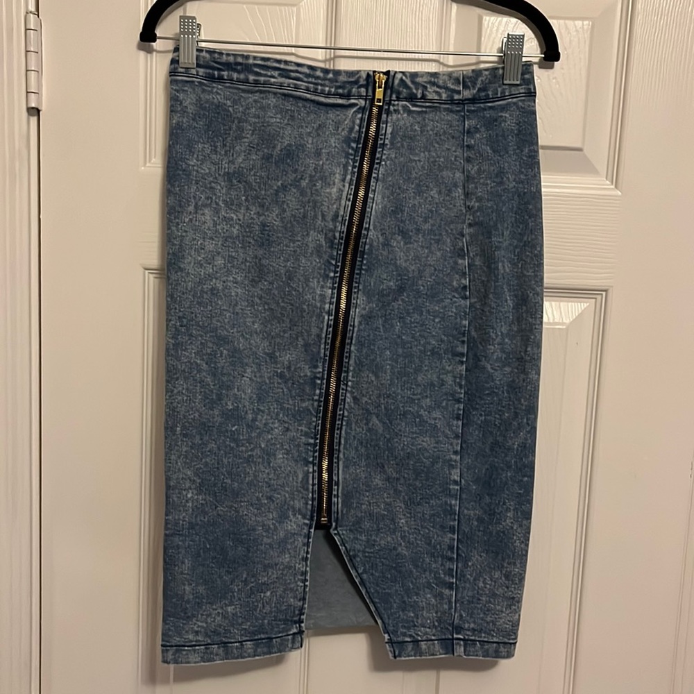Denim pencil skirt